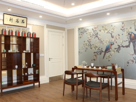 上海社区养老与传统养老方式相比有何优势？